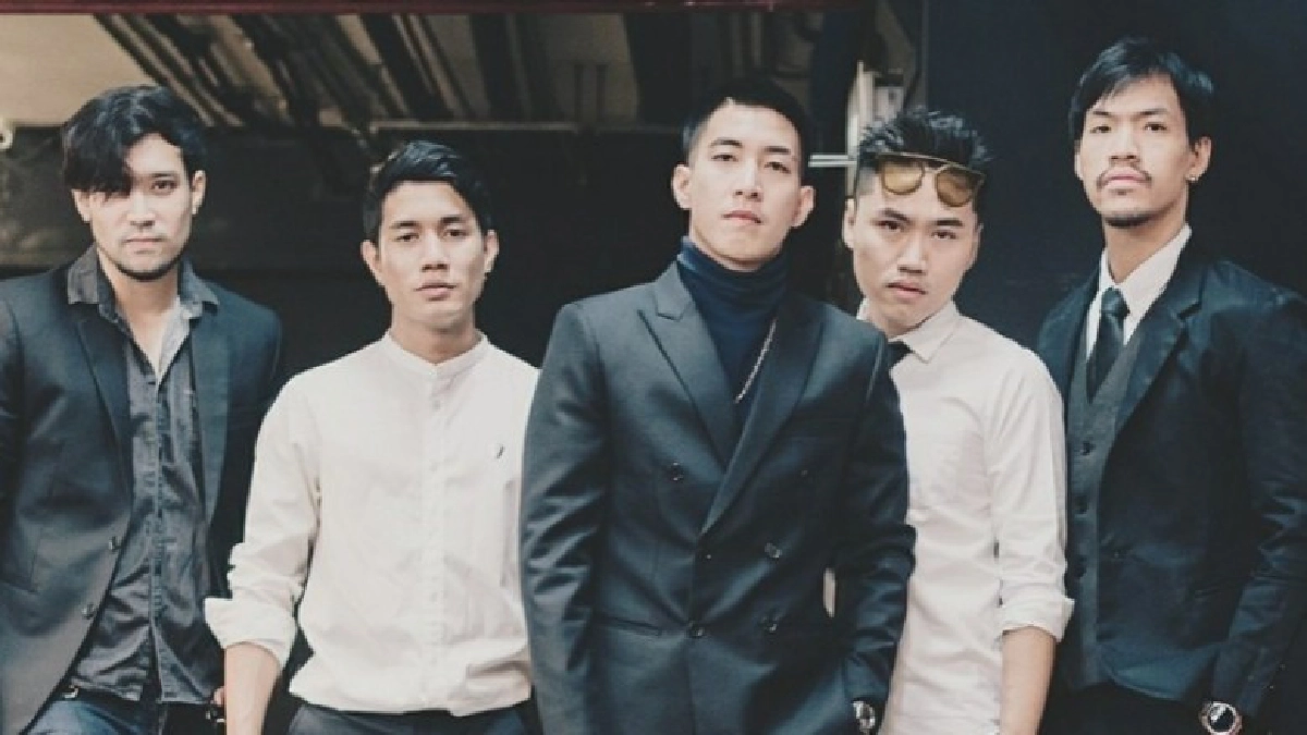 'โตโน่แอนด์เดอะดัส'ส่งเพลง'ลูกได้เกิดในรัชกาลที่9' (คลิป) 'โตโน่แอนด์เดอะดัส'ส่งเพลง'ลูกได้เกิดในรัชกาลที่9' (คลิป)