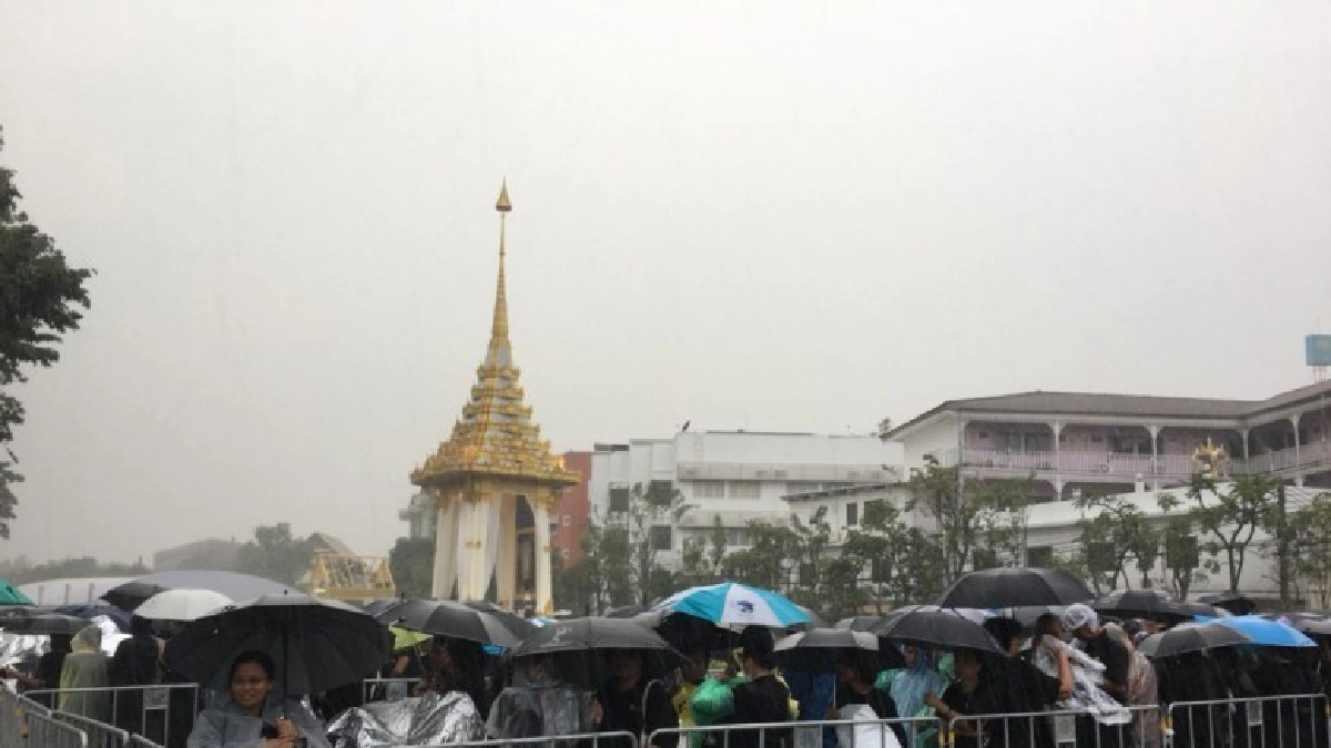 "พระเมรุมาศจำลอง"ที่ลานคนเมือง พักการวางดอกไม้จันทน์ชั่วคราว "พระเมรุมาศจำลอง"ที่ลานคนเมือง พักการวางดอกไม้จันทน์ชั่วคราว