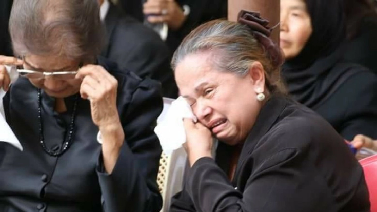 ชาวไทยในอียิปต์ร่วมใจส่งพ่อสู่สวรรค์ ชาวไทยในอียิปต์ร่วมใจส่งพ่อสู่สวรรค์