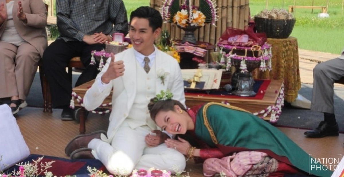 'เป๊ก-นิว' วิวาห์แบบล้านนา ท่ามกลางธรรมชาติ 'เป๊ก-นิว' วิวาห์แบบล้านนา ท่ามกลางธรรมชาติ