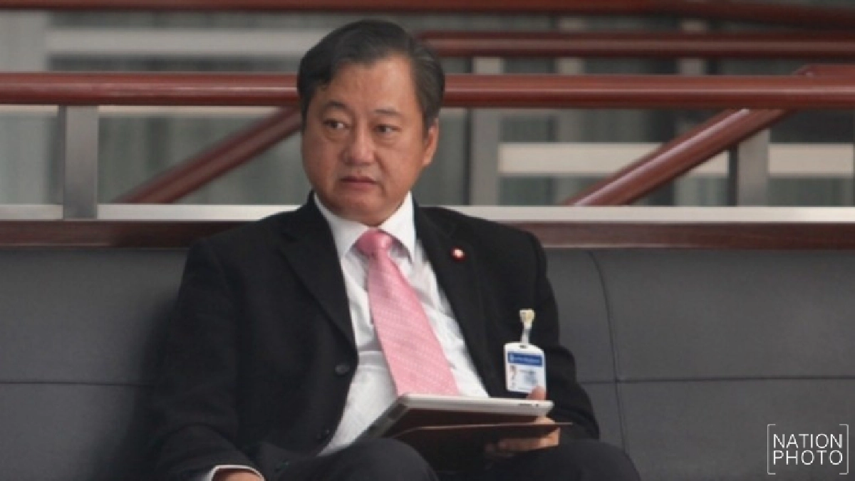 พรรคการเมืองอย่ากังวล แต่งตัวเลือกตั้งทันแน่ พรรคการเมืองอย่ากังวล แต่งตัวเลือกตั้งทันแน่