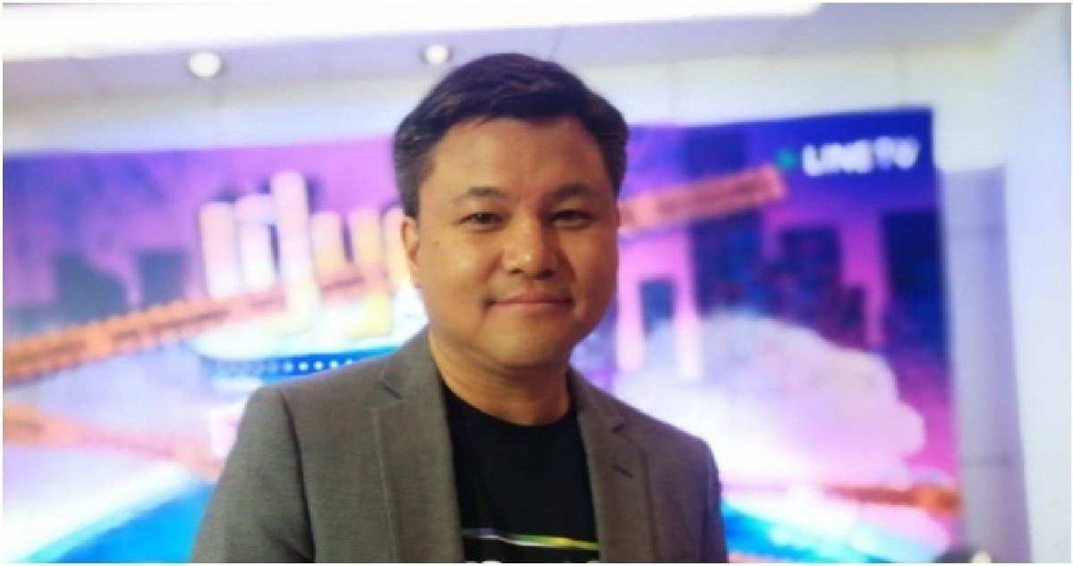 'บอย' จับ 'ชาคริต' แถลงข่าวช่องวันที่แรก 'บอย' จับ 'ชาคริต' แถลงข่าวช่องวันที่แรก