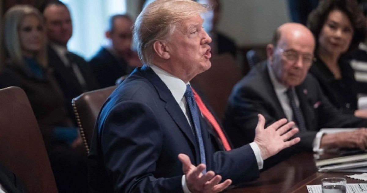 “ข่าวลวง” คำแห่งปีพจนานุกรมคอลลินส์