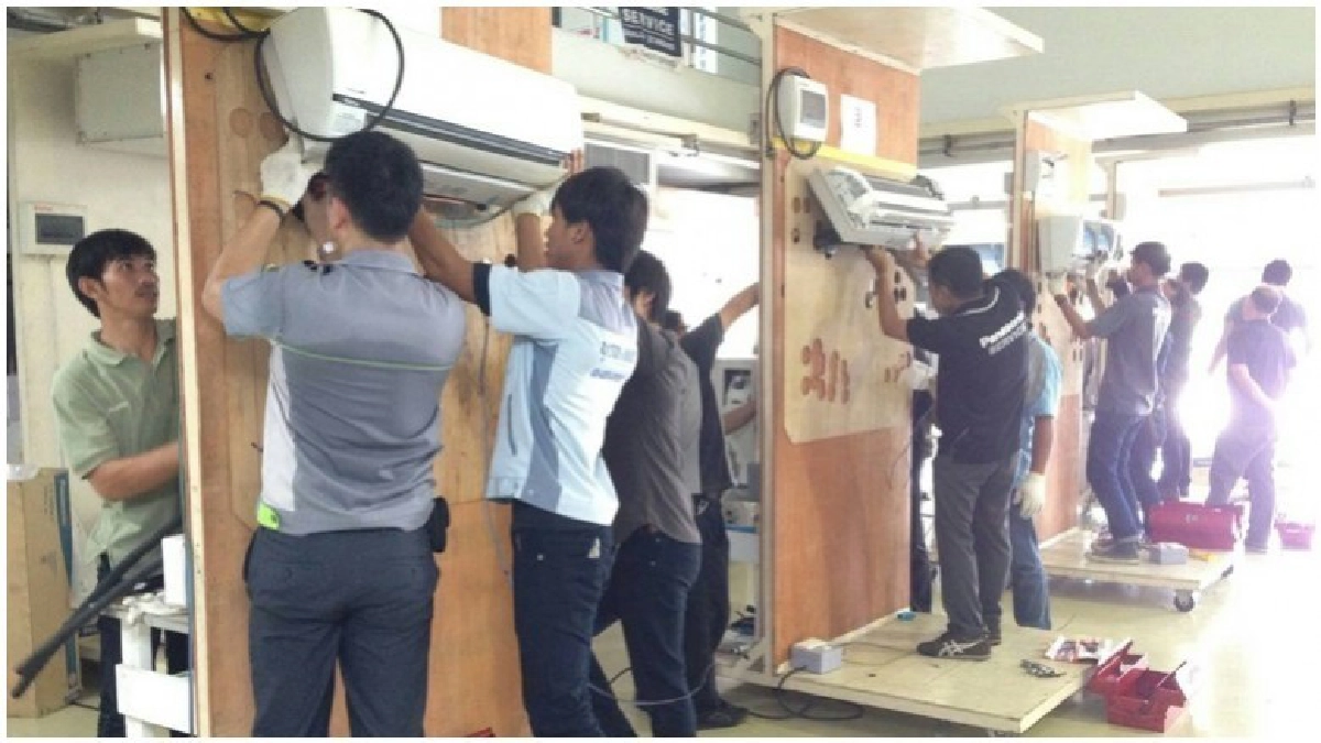 กพร.-เอกชน ร่วม "ผลิตมนุษย์ไฟฟ้า" กพร.-เอกชน ร่วม "ผลิตมนุษย์ไฟฟ้า"
