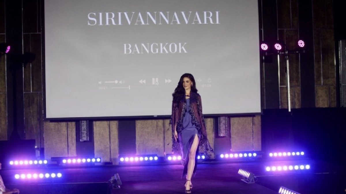 เปิดตัวชุดราตรี-ชุดประจำชาติโชว์เวทีมิสยูนิเวิร์ส 2017 เปิดตัวชุดราตรี-ชุดประจำชาติโชว์เวทีมิสยูนิเวิร์ส 2017