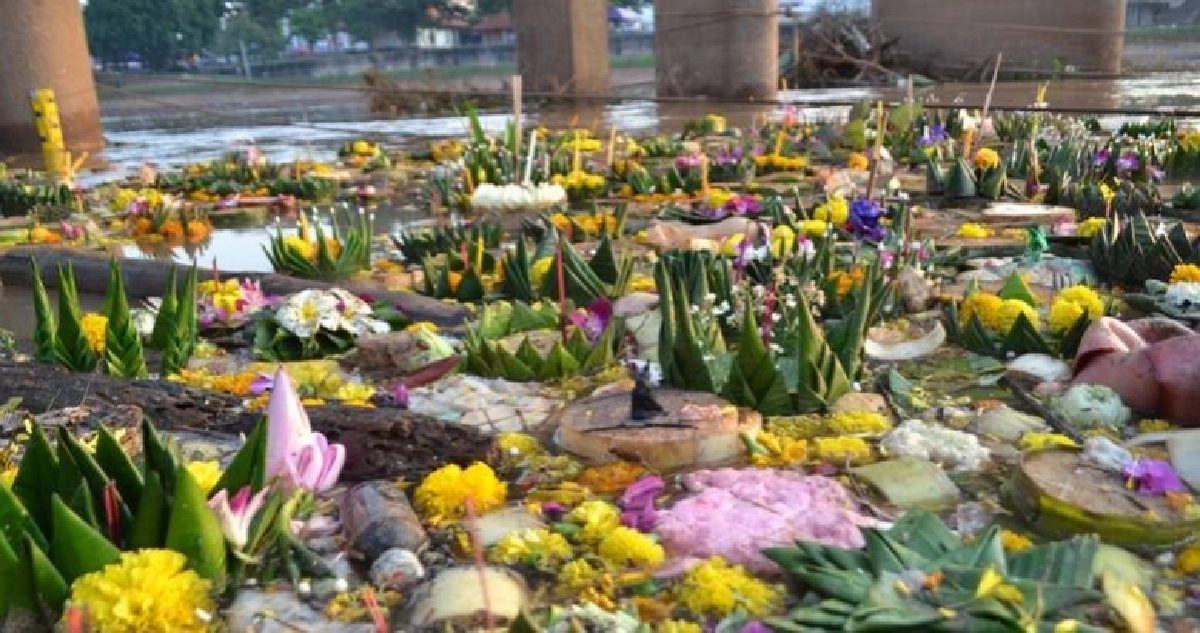 เร่งทำความสะอาด“กระทง”ริมฝั่งแม่น้ำน่าน เร่งทำความสะอาด“กระทง”ริมฝั่งแม่น้ำน่าน