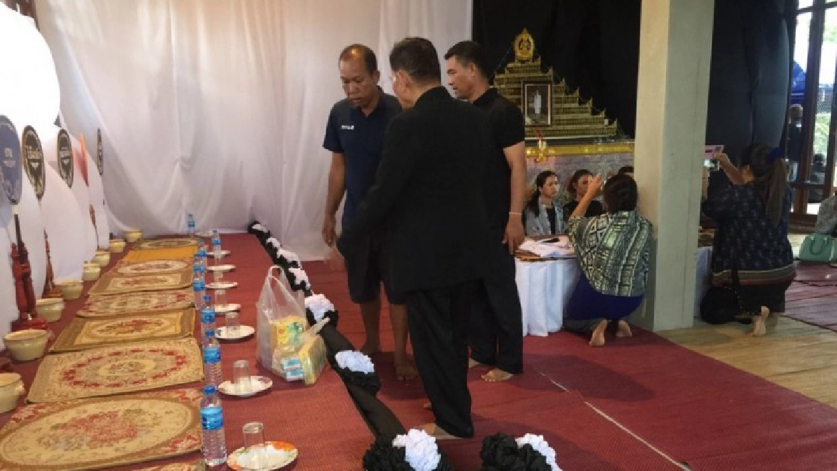 ญาติรับศพ ผอ.อ้อย กลับบ้านเตรียมสวดอภิธรรมคืนแรก