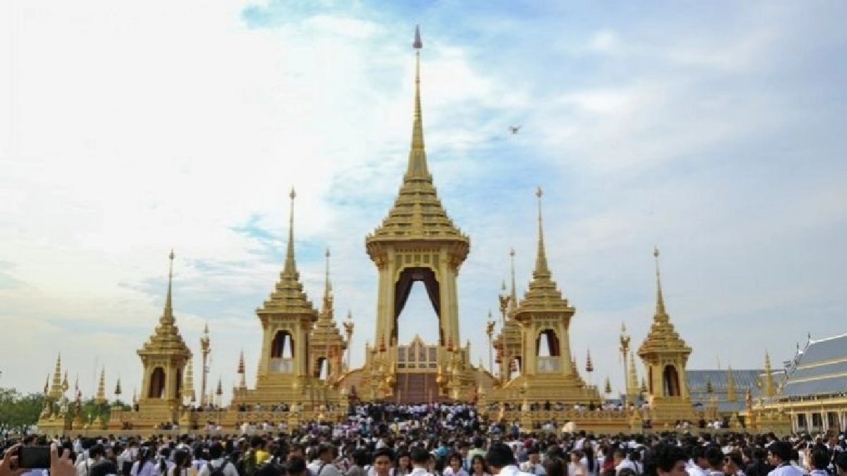 รบ. เชิญชวน ปปช.เข้าชมนิทรรศการพระเมรุมาศ รบ. เชิญชวน ปปช.เข้าชมนิทรรศการพระเมรุมาศ