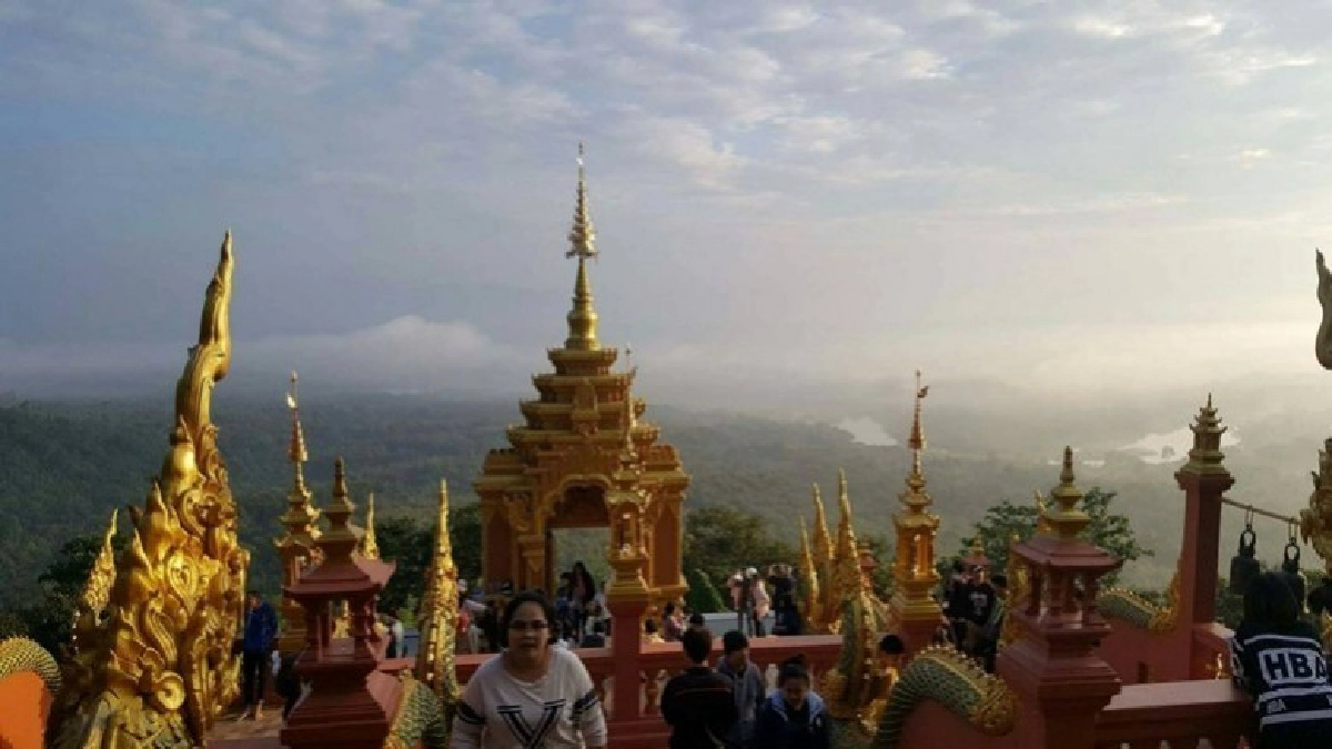 แห่ชมทะเลหมอกวัดพระธาตุดอยพระฌาน แห่ชมทะเลหมอกวัดพระธาตุดอยพระฌาน