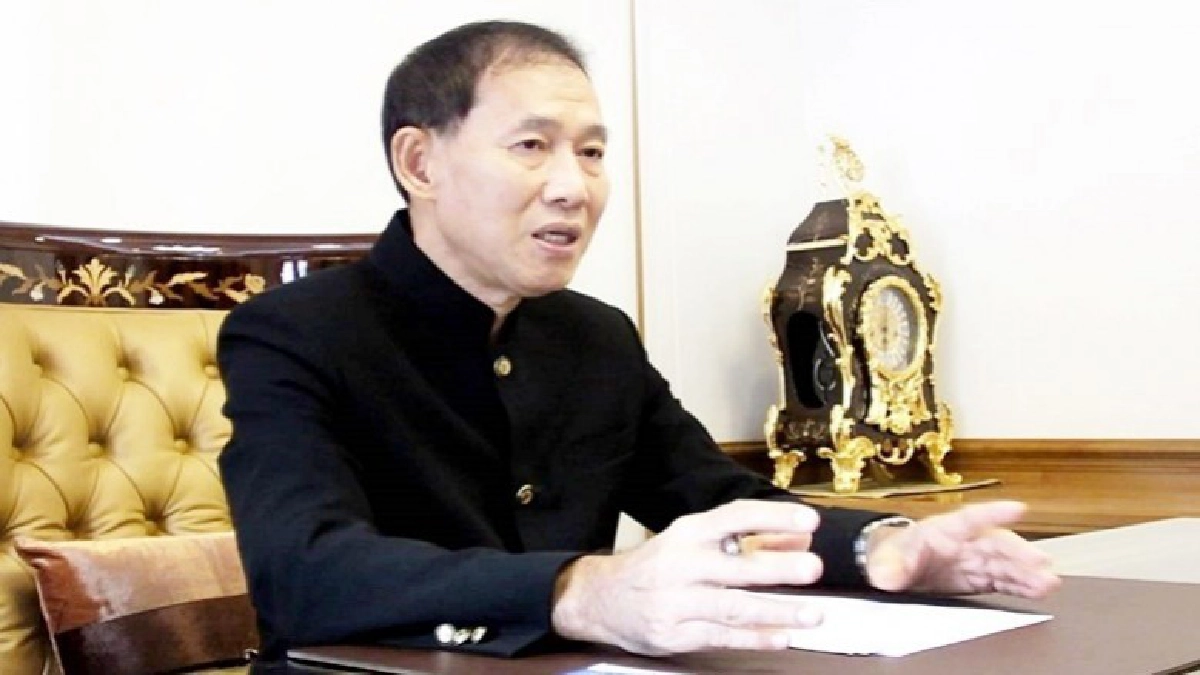 "ทรงกลด"เผยยังไม่ตั้งพรรคการเมือง 