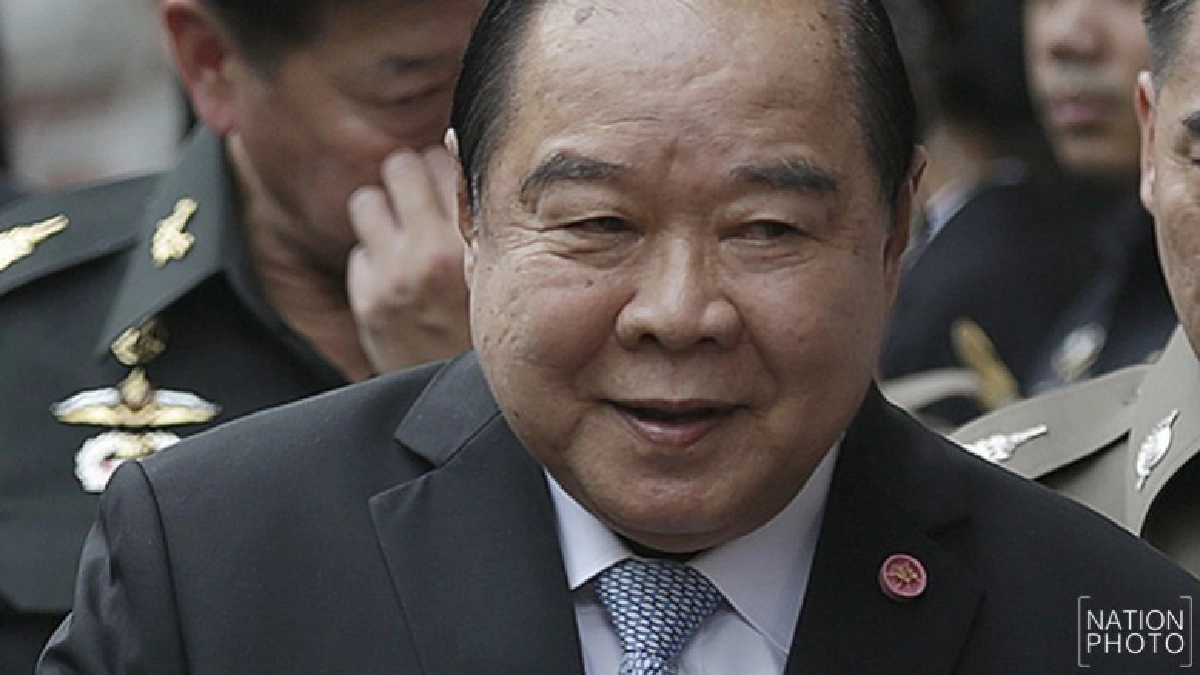 "บิ๊กป้อม" ปัดตอบเหตุผลตั้งพรรคการเมือง - ปลดล็อค