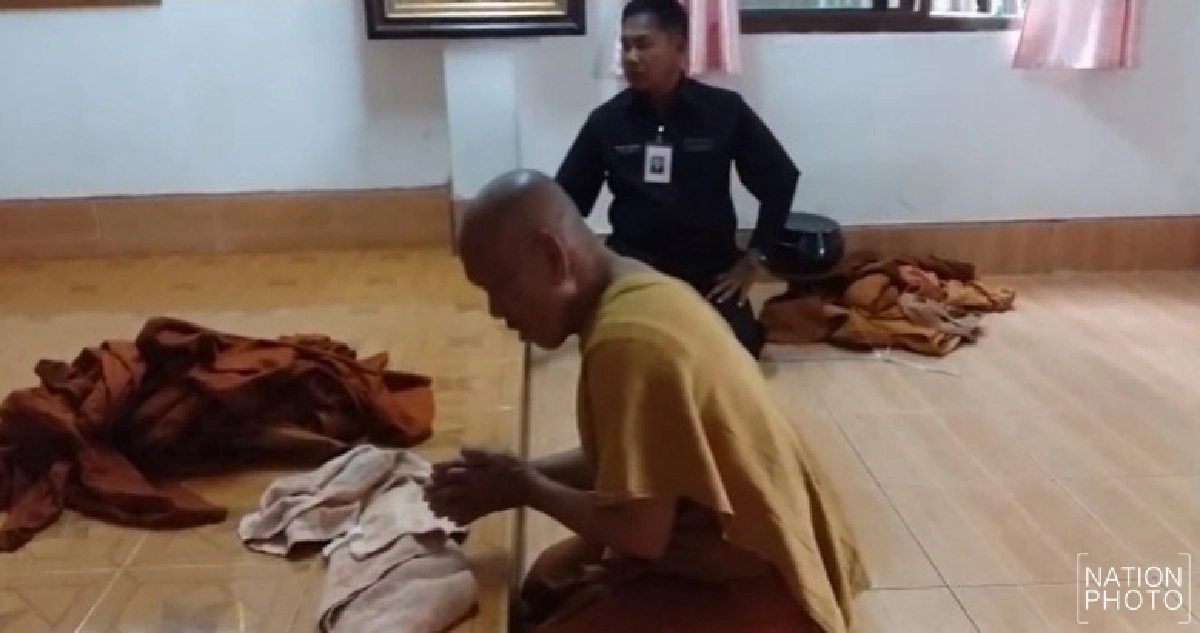 จับสึกพระนั่งดวลเหล้าขาวกับเด็กวัด จับสึกพระนั่งดวลเหล้าขาวกับเด็กวัด