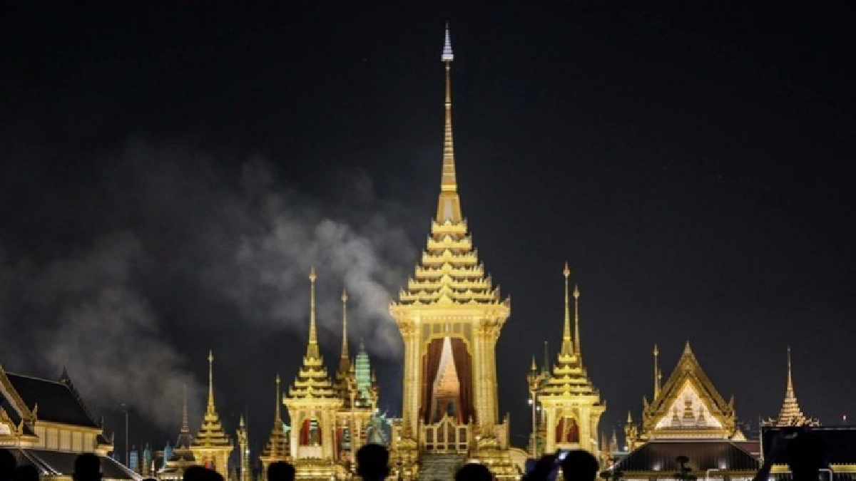(ประมวลภาพ) พระราชพิธีถวายพระเพลิงพระบรมศพ ร.9 (ประมวลภาพ) พระราชพิธีถวายพระเพลิงพระบรมศพ ร.9