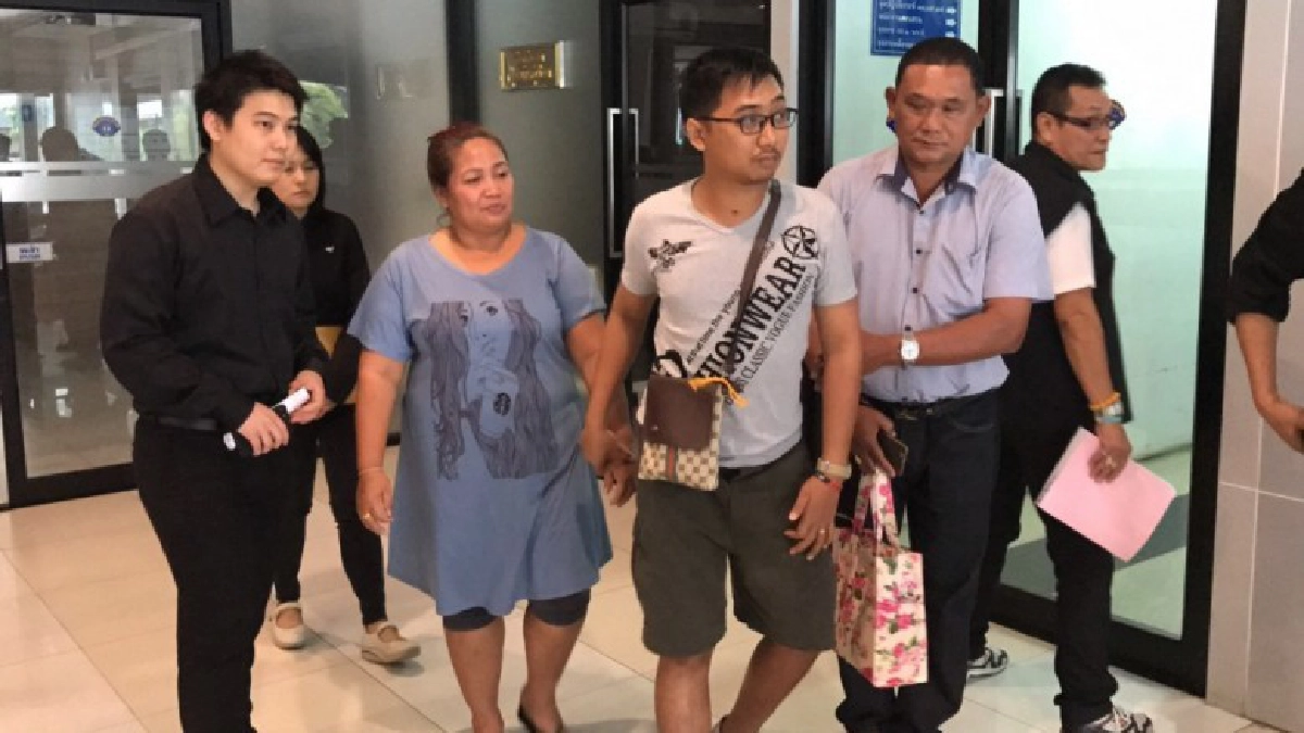 กองปราบรวบผู้ต้องหาเผาสวนงูภูเก็ตเเเล้ว!!! กองปราบรวบผู้ต้องหาเผาสวนงูภูเก็ตเเเล้ว!!!