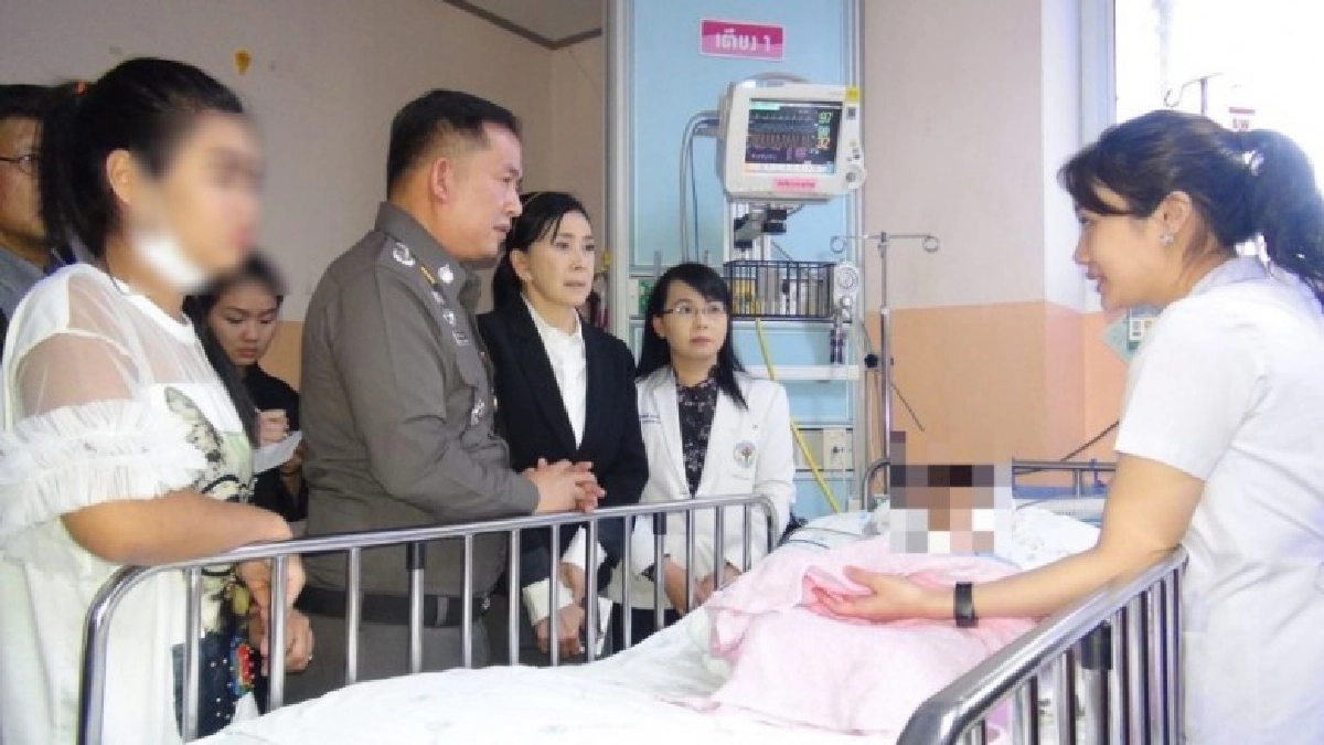 ตำรวจเร่งตามจับพ่อเลี้ยงโหดทำร้ายเด็กหญิงวัยขวบเศษ ตำรวจเร่งตามจับพ่อเลี้ยงโหดทำร้ายเด็กหญิงวัยขวบเศษ