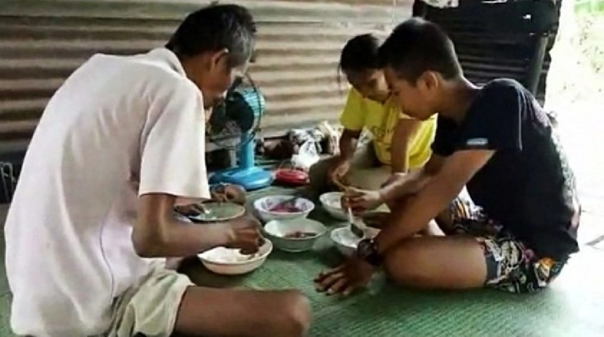 ม.2สู้ชีวิต! รับจ้างหว่านปุ๋ยเลี้ยงครอบครัว ม.2สู้ชีวิต! รับจ้างหว่านปุ๋ยเลี้ยงครอบครัว