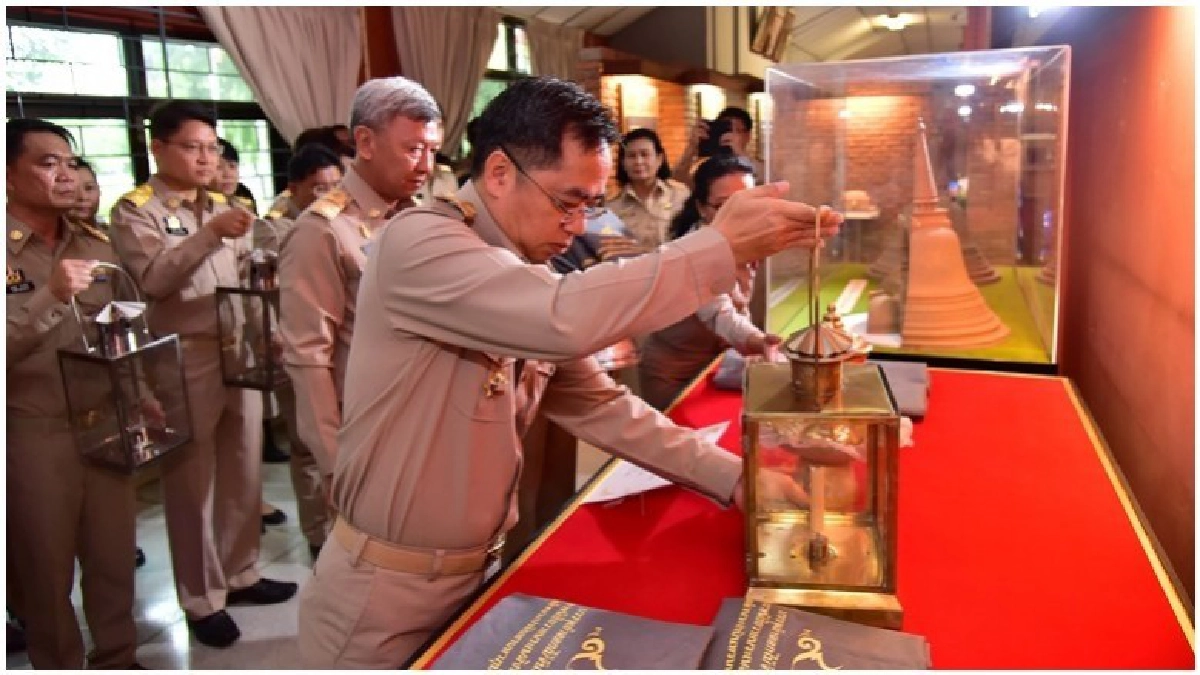 อัญเชิญ"พระโกศ"ไว้ในพิพิธภัณฑฯพระปฐมเจดีย์ อัญเชิญ"พระโกศ"ไว้ในพิพิธภัณฑฯพระปฐมเจดีย์