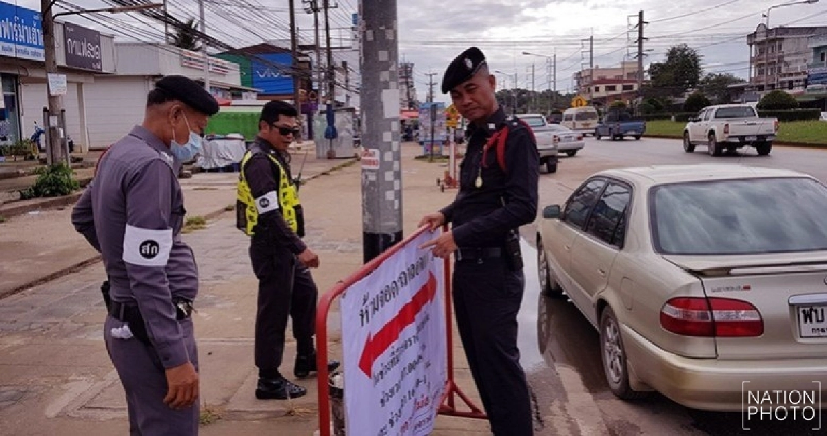 เคาะประตูบ้านรณรงค์ ‘จอดรถถูกกฎ เพื่อลดอุบัติเหตุ’