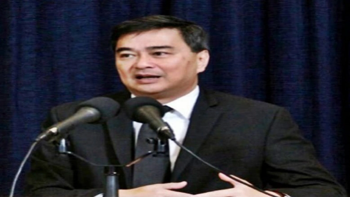 "มาร์ค"แนะปรับทีมเศรษฐกิจอย่ายึดติดคนเดิม 