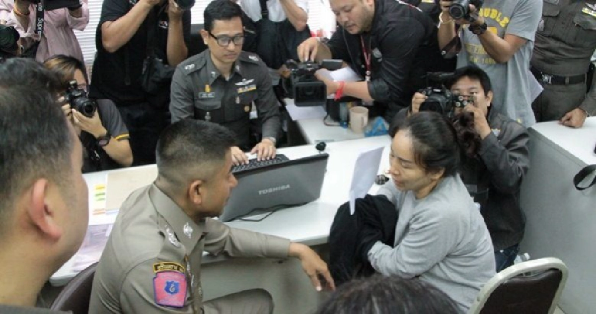 ทลายแก๊งชาวจีนสวมบัตรปชช.คนไทยทำธุรกิจทัวร์ศูนย์เหรียญ ทลายแก๊งชาวจีนสวมบัตรปชช.คนไทยทำธุรกิจทัวร์ศูนย์เหรียญ