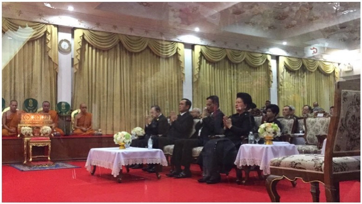 "บิ๊กตู่"เป็นปธ.สวดพระอภิธรรมศพพ่อ"บิ๊กป๊อก" "บิ๊กตู่"เป็นปธ.สวดพระอภิธรรมศพพ่อ"บิ๊กป๊อก"
