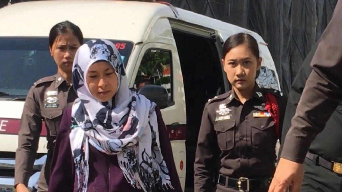 ศาลทหาร ฝากขัง "วรรณา" เอี่ยว บึ้มราชประสงค์ผัดแรก ศาลทหาร ฝากขัง "วรรณา" เอี่ยว บึ้มราชประสงค์ผัดแรก
