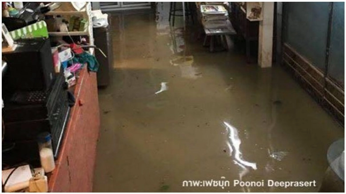 “ชาวเพชรบุรี”โวยน้ำท่วมซ้ำ 2 ปี การแจ้งเตือนช้า!! “ชาวเพชรบุรี”โวยน้ำท่วมซ้ำ 2 ปี การแจ้งเตือนช้า!!