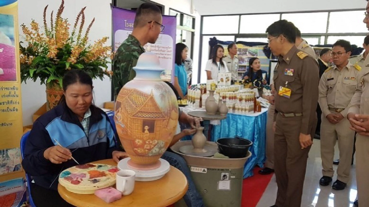 องมนตรีติดตามการดำเนินงานโครงการอันเนื่องมาจากพระราชดำริ