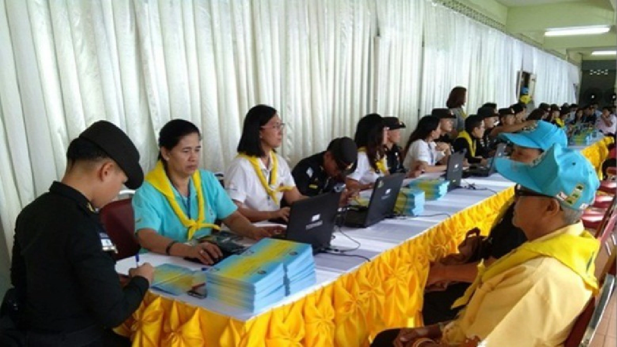จิตอาสาฯ ปรับภูมิทัศน์คลองเปรมประชากรเมืองปทุมฯ จิตอาสาฯ ปรับภูมิทัศน์คลองเปรมประชากรเมืองปทุมฯ