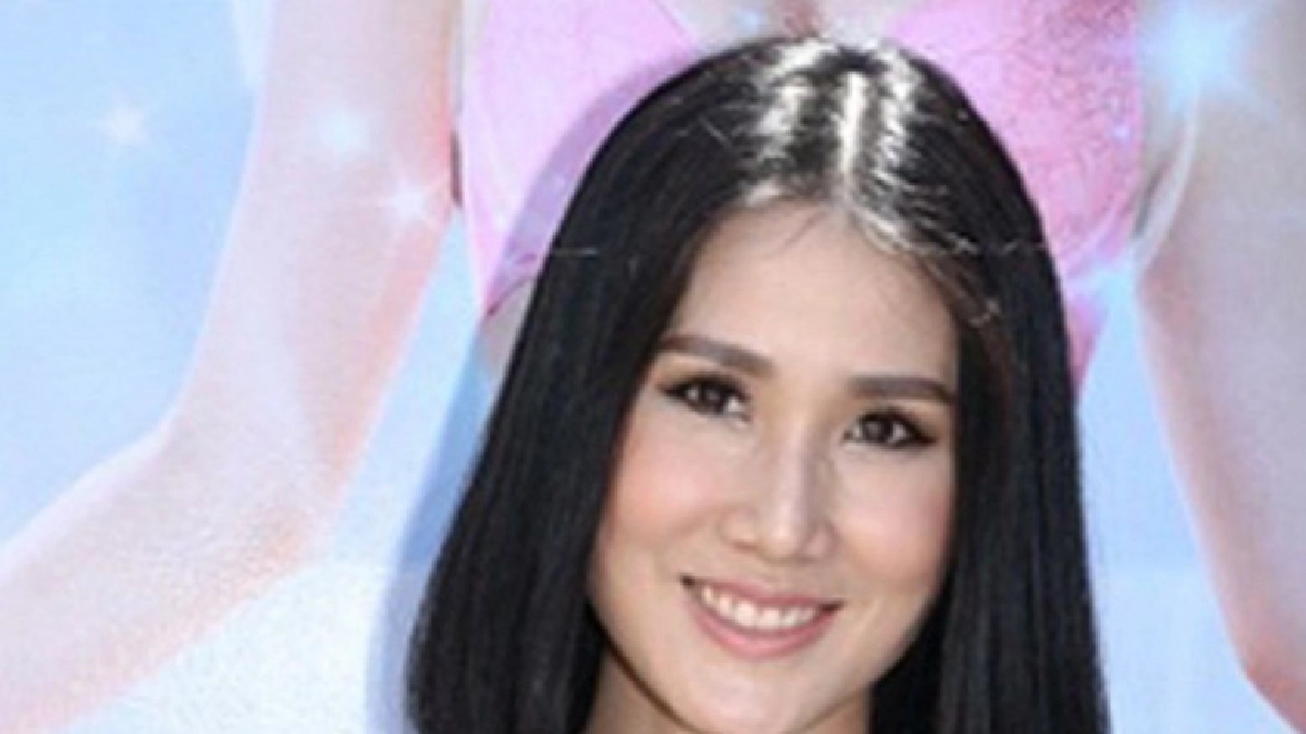 “ฟลอราลเล่ บาย ไทรอัมพ์” เปิดตัวคอลเลกชันใหม่ “ฟลอราลเล่ บาย ไทรอัมพ์” เปิดตัวคอลเลกชันใหม่
