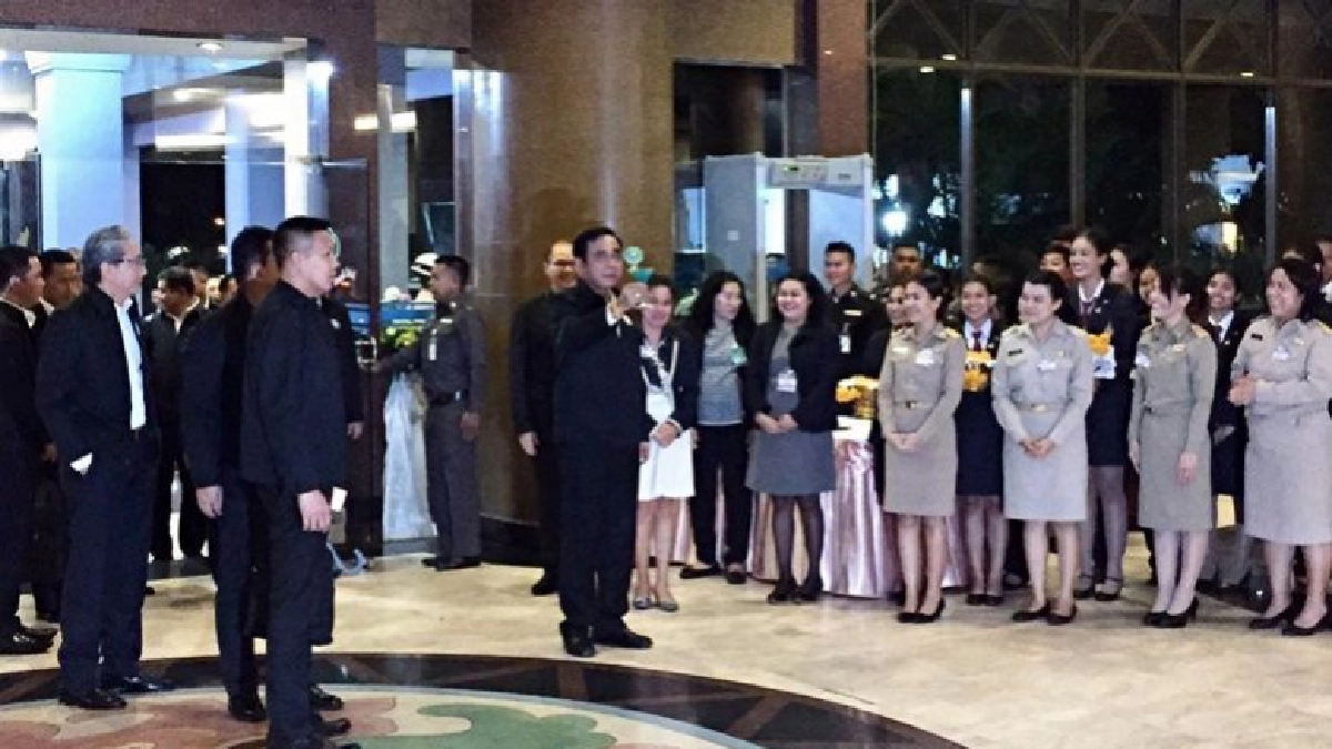 "บิ๊กตู่" โยน ตร.ดำเนินการม็อบต้านโรงไฟฟ้าเทพา