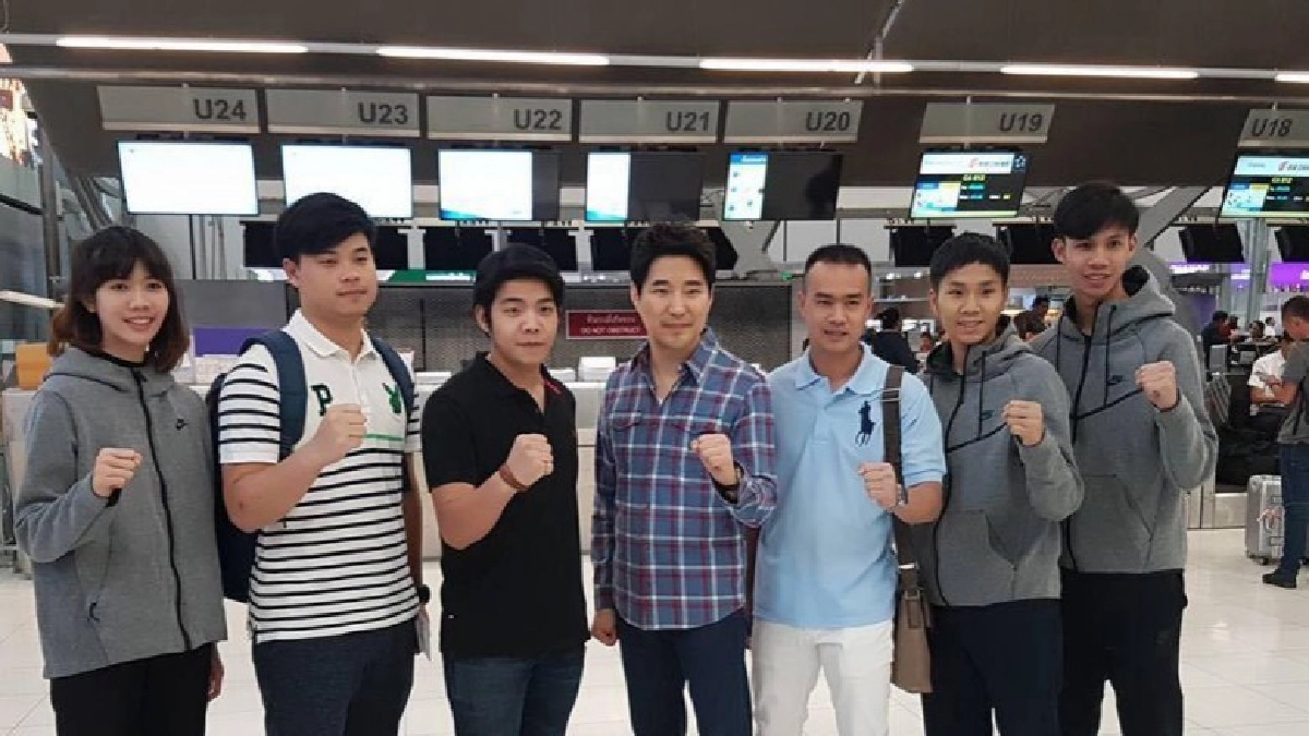 3 จอมเตะบุกกาฬทวีป 3 จอมเตะบุกกาฬทวีป