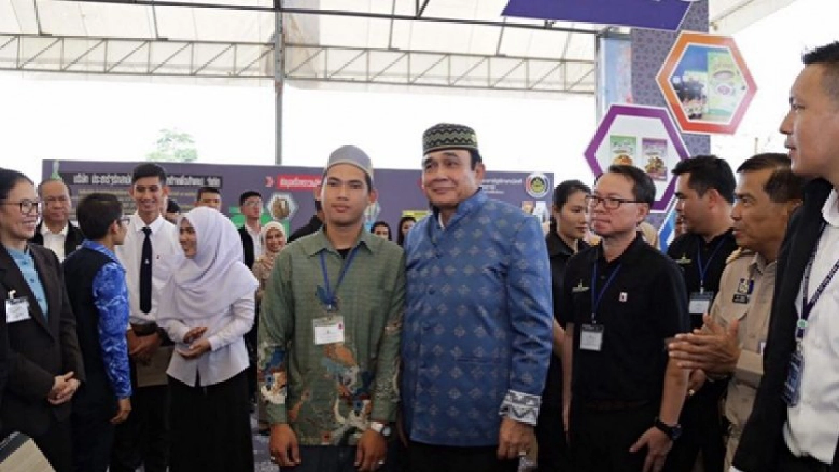 "บิ๊กตู่" พบผู้นำศาสนา 3 จว.ใต้ ลั่นดูแลทุกศาสนาเท่าเทียม