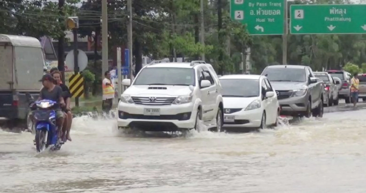 “ผวจ.”สั่งเทศบาลนครตรังรับมือน้ำท่วม “ผวจ.”สั่งเทศบาลนครตรังรับมือน้ำท่วม