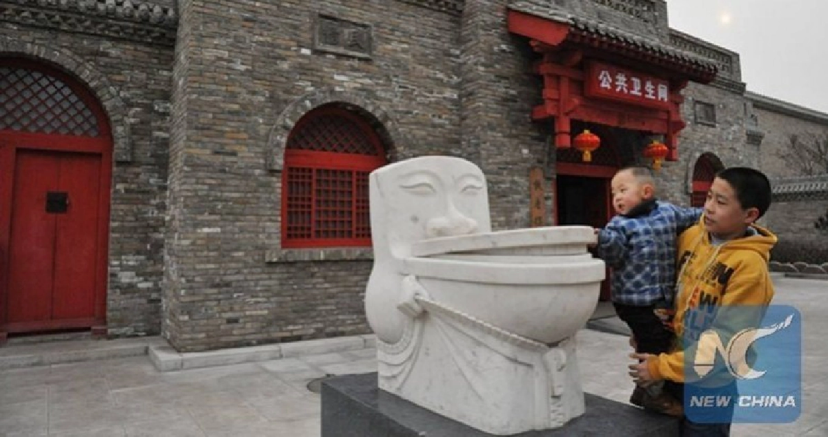 ‘สี จิ้นผิง’ ย้ำ ‘ปฏิวัติห้องน้ำ’ ถิ่นชนบท