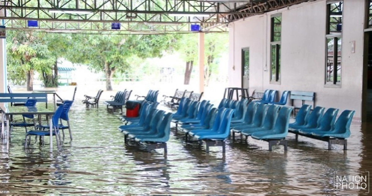 น้ำท่วม รพ.สะเดา ไม่กระทบให้บริการ น้ำท่วม รพ.สะเดา ไม่กระทบให้บริการ