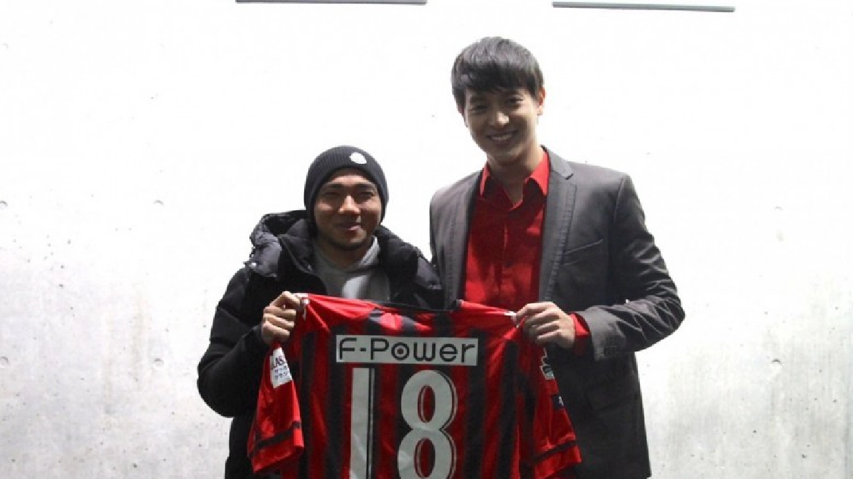 ‘เจมส์จิ’ โผล่ให้กำลังใจ ‘ชนาธิป’  