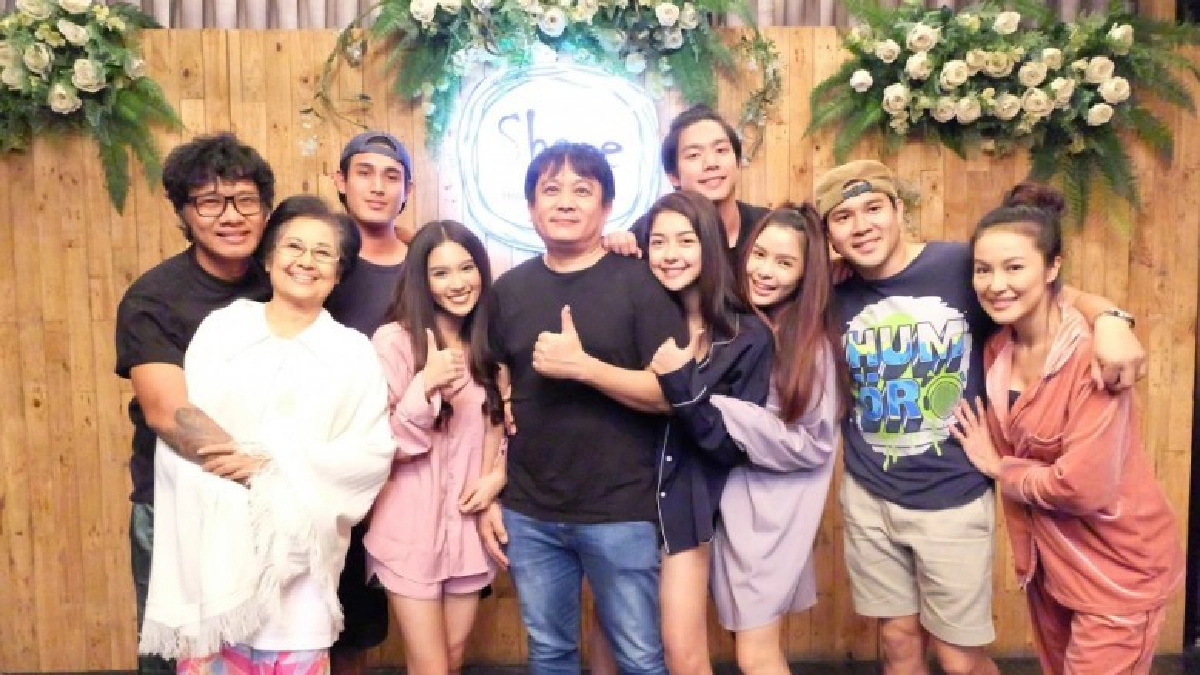เลี้ยงปิดกล้อง!! ฉลองความสำเร็จ ละคร “ดอกแก้วกาหลง”
