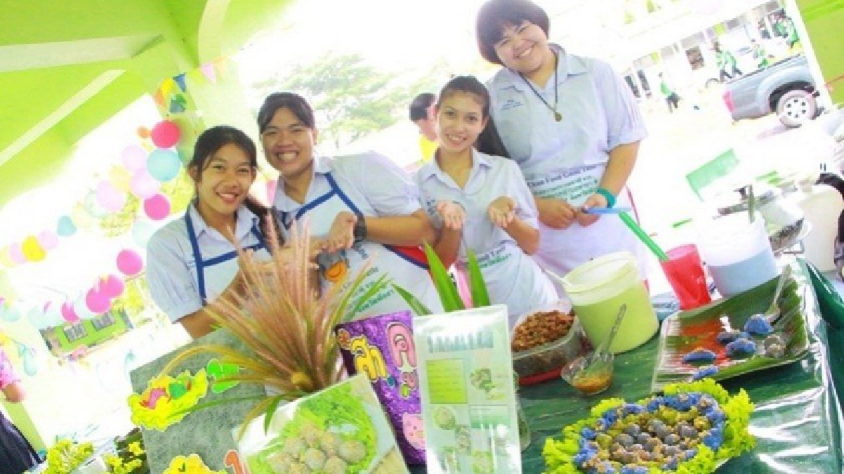 สีสันเทศกาลอาหาร  สืบสานวัฒนธรรม