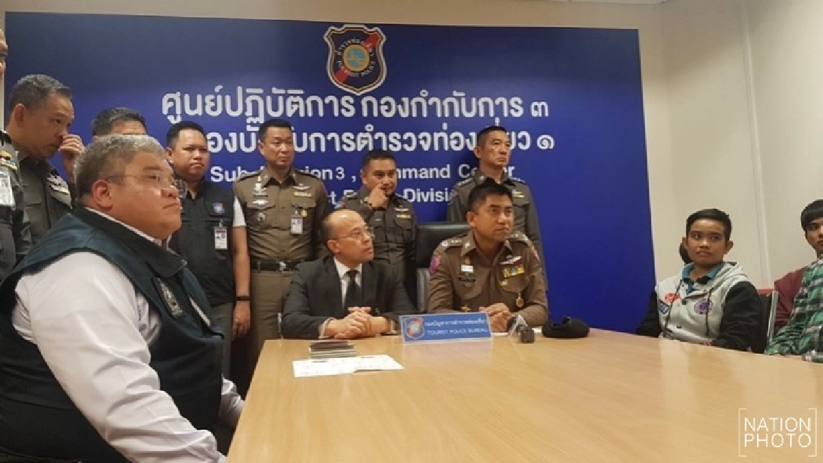 ‘บิ๊กโจ๊ก’สอบ9คนไทยถูกหลอกทำงานแก๊งคอลเซ็นเตอร์ ‘บิ๊กโจ๊ก’สอบ9คนไทยถูกหลอกทำงานแก๊งคอลเซ็นเตอร์