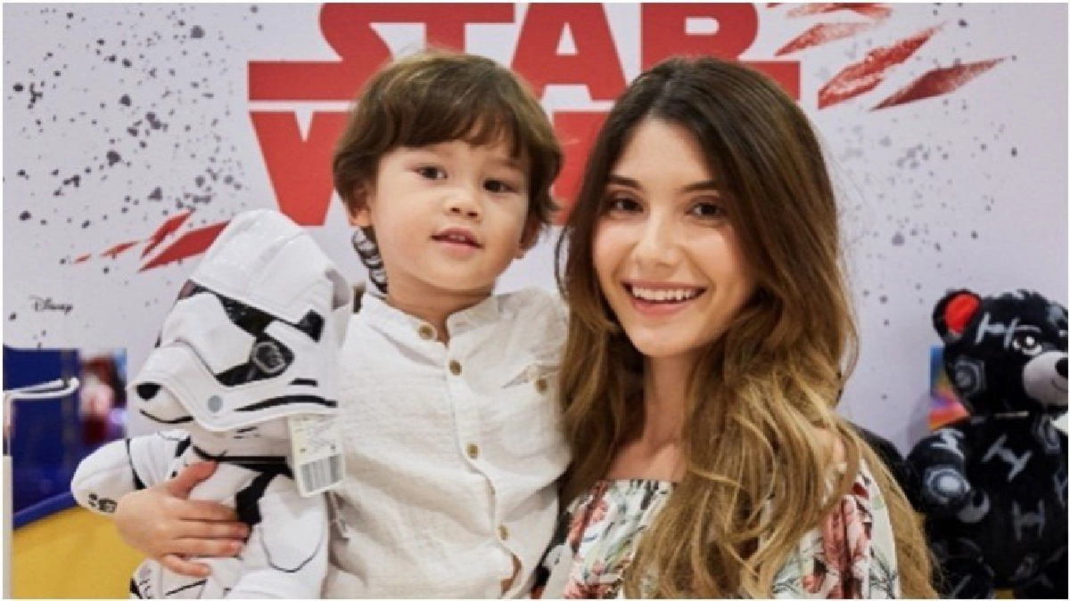 "แม็กซ์เวลล์” ชวนตะลุยอวกาศ StarWars "แม็กซ์เวลล์” ชวนตะลุยอวกาศ StarWars