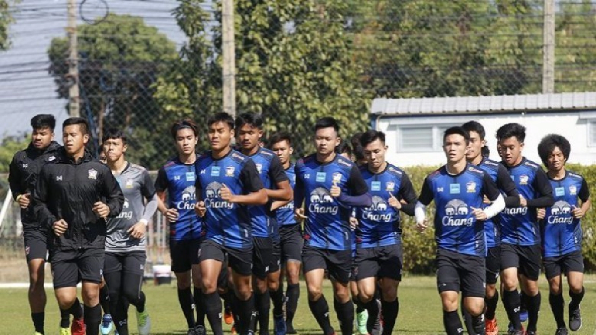 ขุนพลช้างศึก U23 ลงซ้อมก่อนเตะมินิเกมส์ (ภาพชุด) ขุนพลช้างศึก U23 ลงซ้อมก่อนเตะมินิเกมส์ (ภาพชุด)
