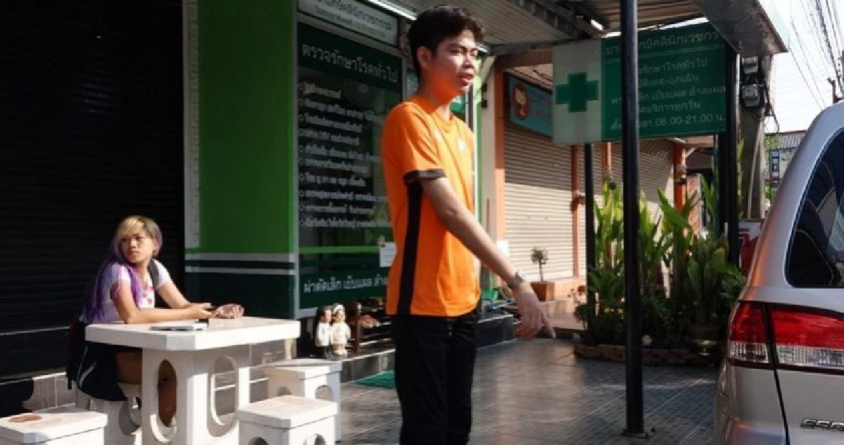 สุดเซ็ง!!หนุ่มหน้าเค้าเตอร์บางกอก9คลีนิกตื่นมาจยย.หาย สุดเซ็ง!!หนุ่มหน้าเค้าเตอร์บางกอก9คลีนิกตื่นมาจยย.หาย