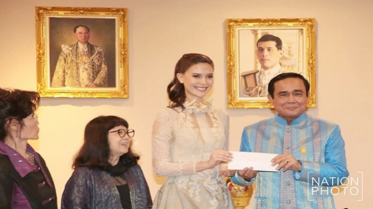 "นายกฯ"ขอบคุณ"มารีญา"สร้างความสุขให้คนไทย(ภาพชุด) "นายกฯ"ขอบคุณ"มารีญา"สร้างความสุขให้คนไทย(ภาพชุด)