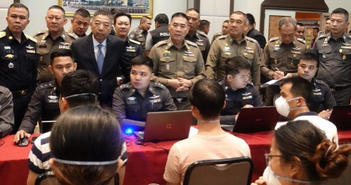 รวบ23ชาวจีนแก๊งคอลเซ็นเตอร์ใช้ไทยเป็นฐานตุ๋นเพื่อนร่วมชาติ รวบ23ชาวจีนแก๊งคอลเซ็นเตอร์ใช้ไทยเป็นฐานตุ๋นเพื่อนร่วมชาติ