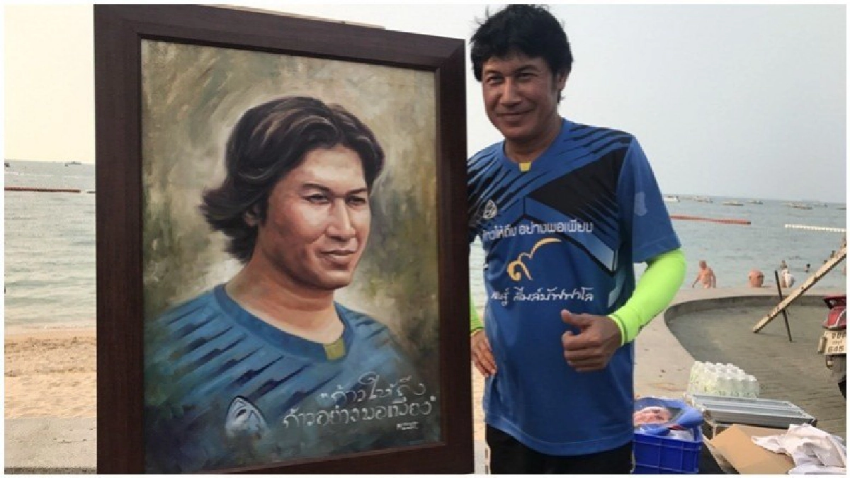 ศิลปินพัทยาวาดภาพ"เชรษฐ์"สมทบทุน"พี่ตูน" ศิลปินพัทยาวาดภาพ"เชรษฐ์"สมทบทุน"พี่ตูน"