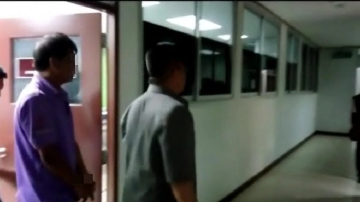 ทหารใช้คำสั่ง คสช.รวบลูกน้องกำนันคนดังสระแก้ว ทหารใช้คำสั่ง คสช.รวบลูกน้องกำนันคนดังสระแก้ว