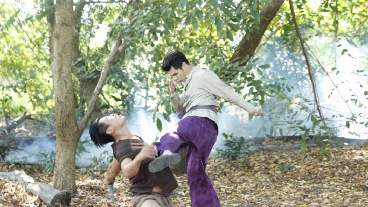 'ซี' บู๊ช่วย 'เปรี้ยว'