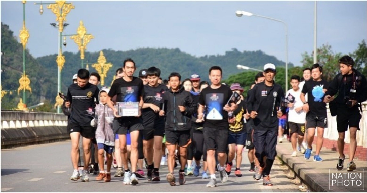 เชียงรายจัดวิ่งรอบเมืองสมทบทุน'ก้าวคนละก้าว' เชียงรายจัดวิ่งรอบเมืองสมทบทุน'ก้าวคนละก้าว'