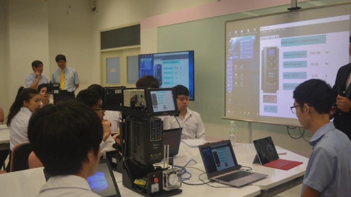  “สมาร์ทแล็บอัจฉริยะ”  เสริมศักยภาพคนรุ่นใหม่